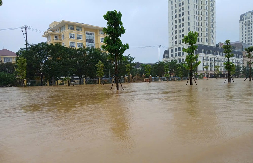 mua-lu-lich-su-o-hue 2.jpg